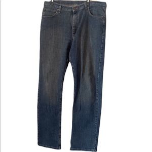 Men’s Wrangler Relaxed Fit Jeans